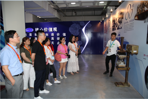 安莉芳：17年续写绿色环保篇章，引领“可持续时尚“