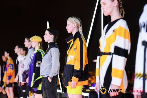 体育x音乐x电竞x潮流 狼队时尚大秀闪耀外滩