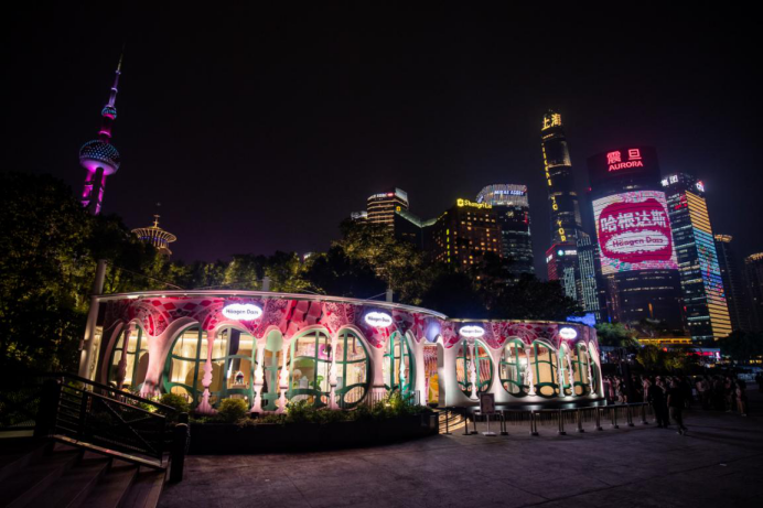 哈根达斯跨界西班牙天才建筑大师高迪 匠心巨制点亮月圆高光之夜