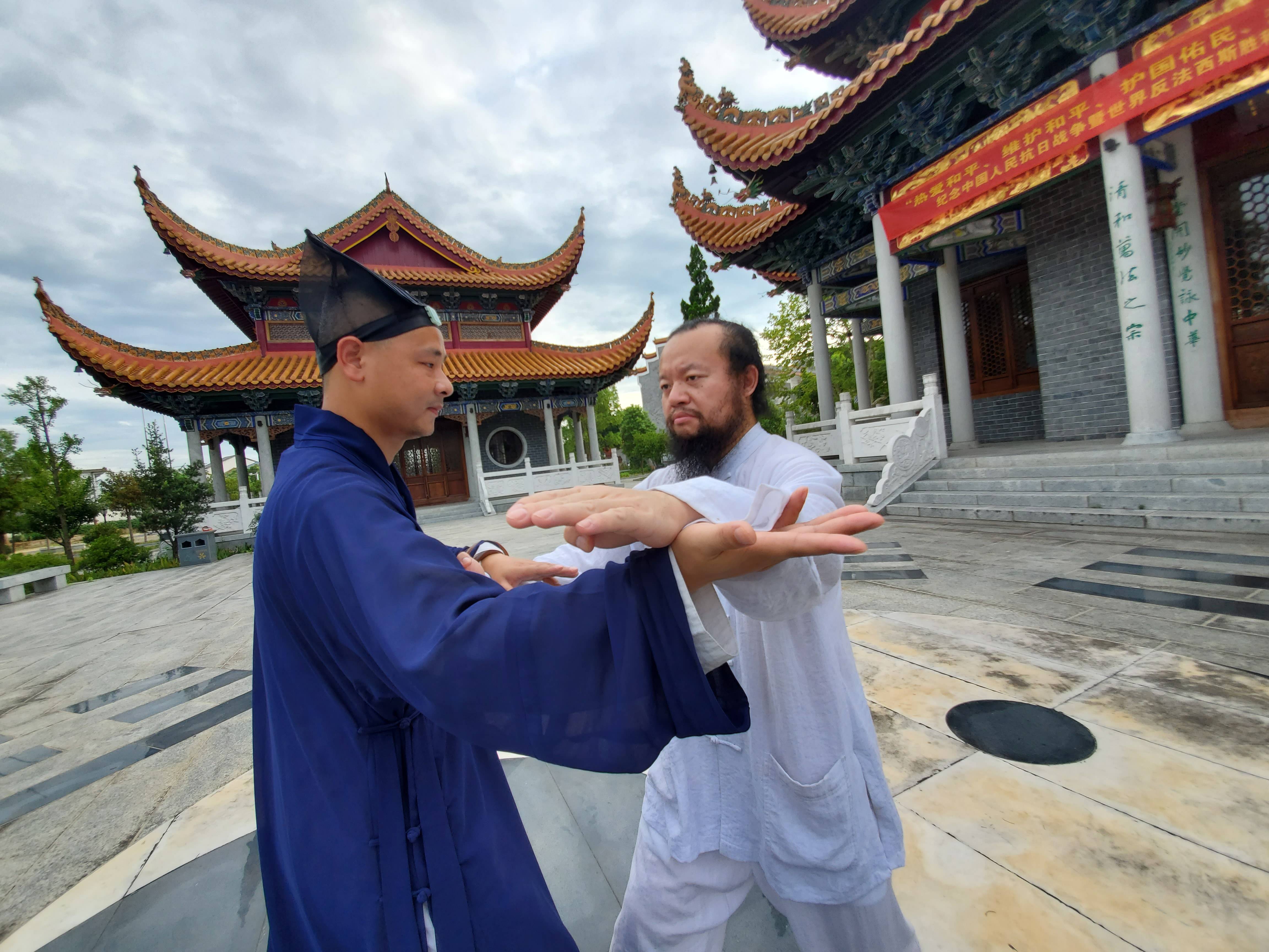 湖南长沙无量子太极拳馆，练太极拳如何求柔顺