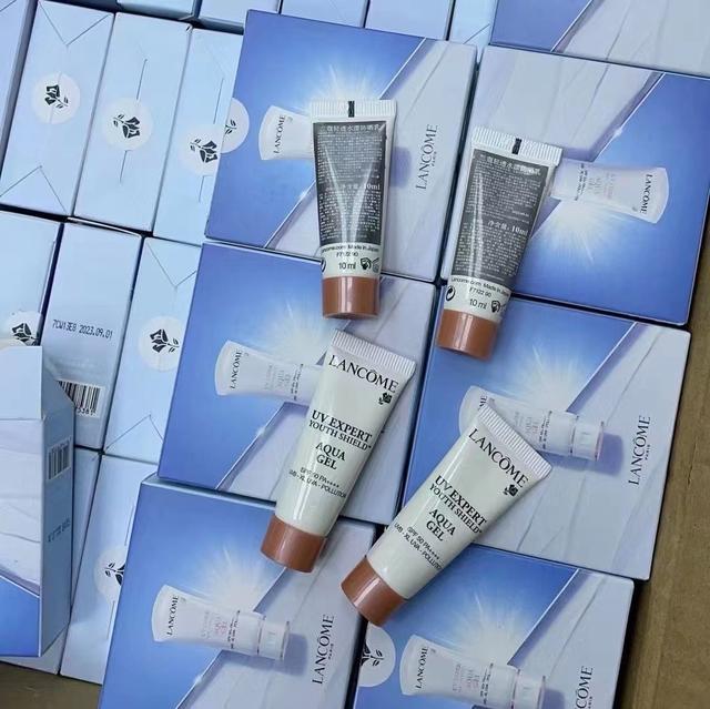 化妆品代购靠谱吗?代购的东西是真货吗?业内人士帮你解答