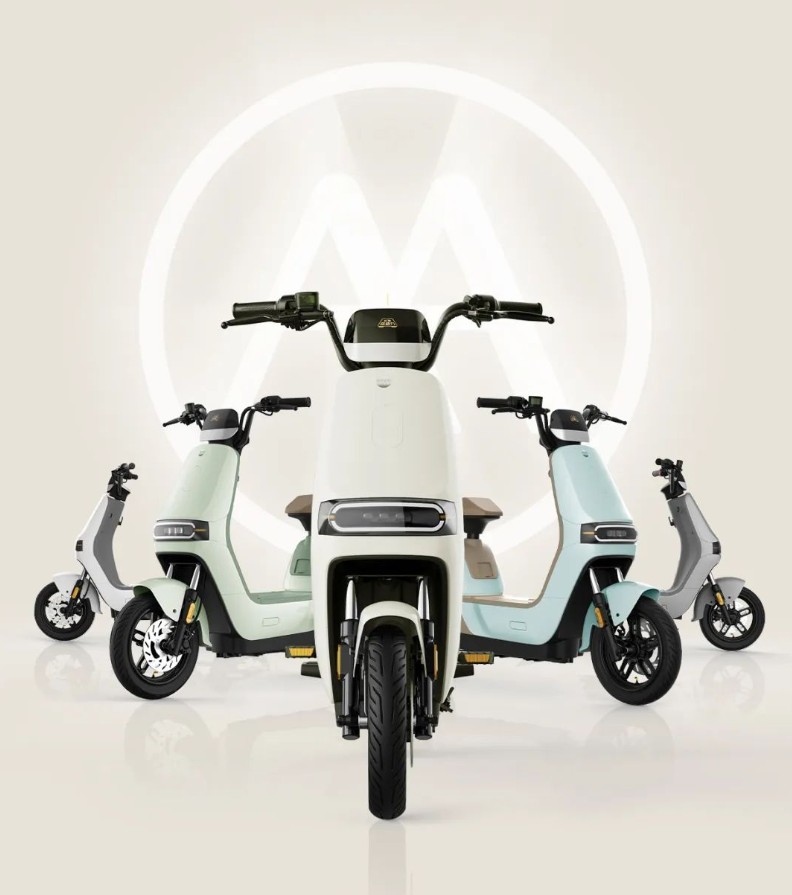 顶流CP！爱玛星动x《披荆斩棘2》，引爆都市骑行新风潮！